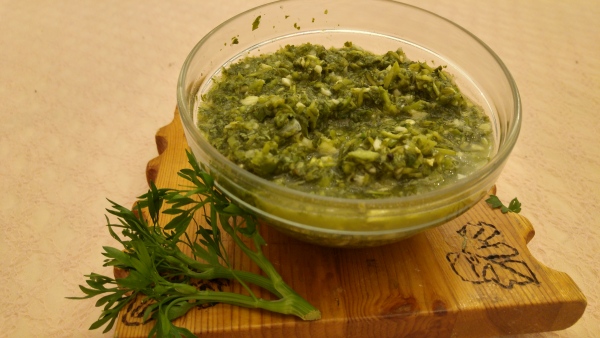 סלט כוסברה חריף